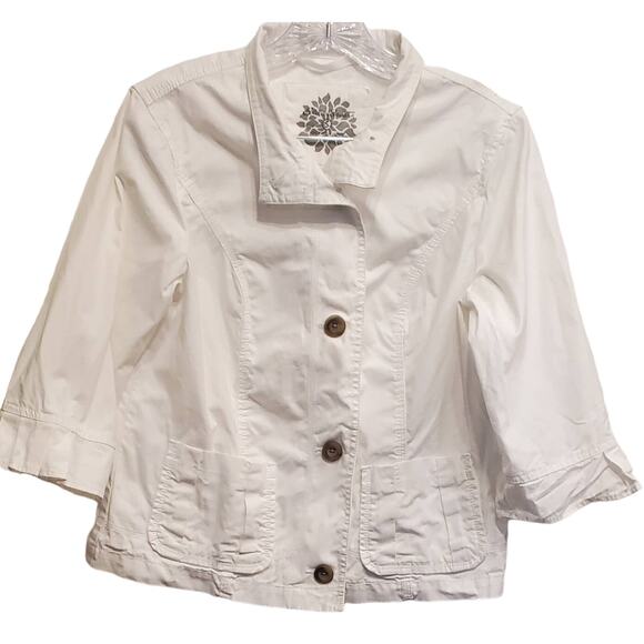 Eddie Bauer Women's White Blazer / Jacket Pleated Sleeves Button Down Size Small - Picture 1 of 8